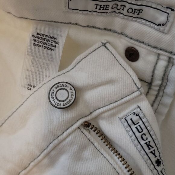 Lucky brand cut off shorts size 6 - Picture 9 of 10